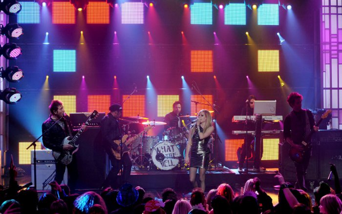Аврил Лавин в шоу «New Year's Rockin' Eve»