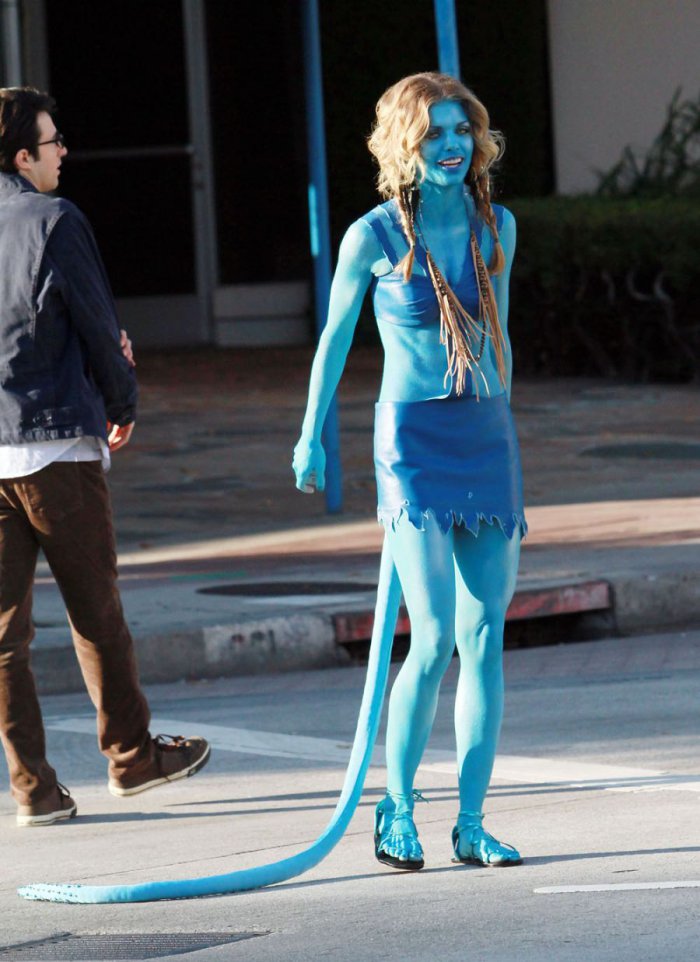 AnnaLynne McCord в образе аватара (11 фото)