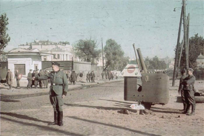 Киев во времена оккупации (9 фото)