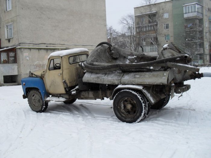 Автоцистерна схлопнулась