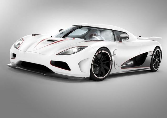 Суперкар Koenigsegg Agera