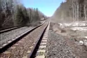 Провал грунта на ж/д путях
