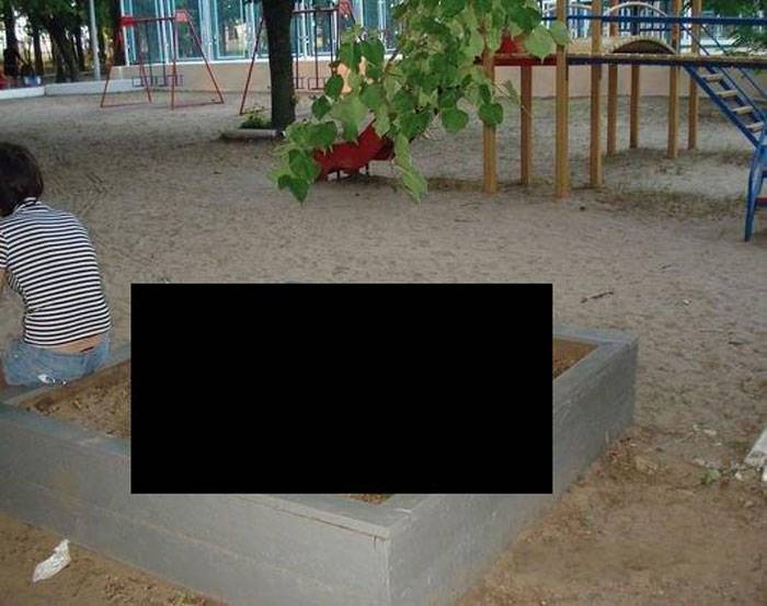 Суровая детская песочница