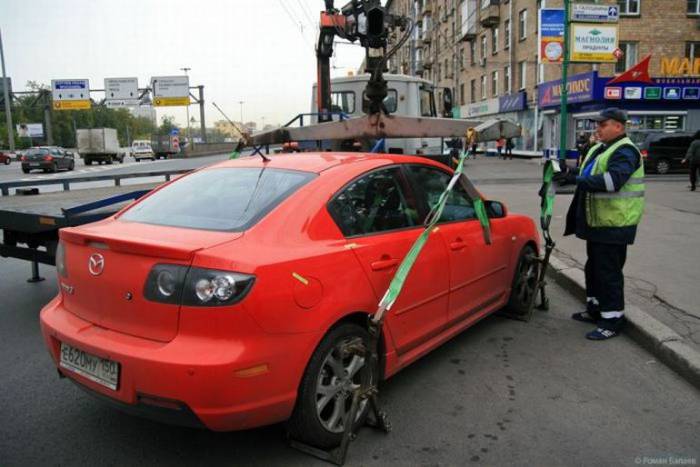 Как паркуются в Москве