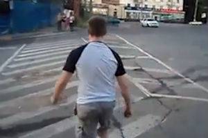 Зомби напали на людей