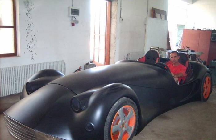 Кованый автомобиль