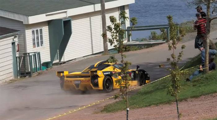 Ferrari Enzo за $1,5 миллиона упал в океан