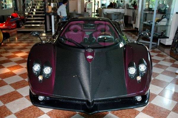 Последнюю Pagani Zonda F доставили украинскому владельцу