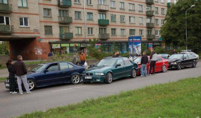 Неожиданная встреча любителей BMW (5 фото)
