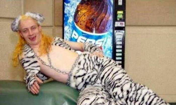 Странные люди