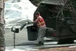 Это лучший мусорщик!