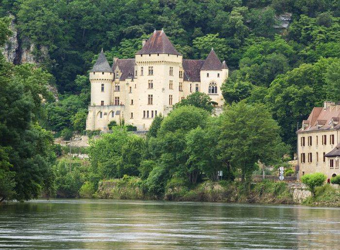 Французская деревушка La Roque-Gageac (20 фото)