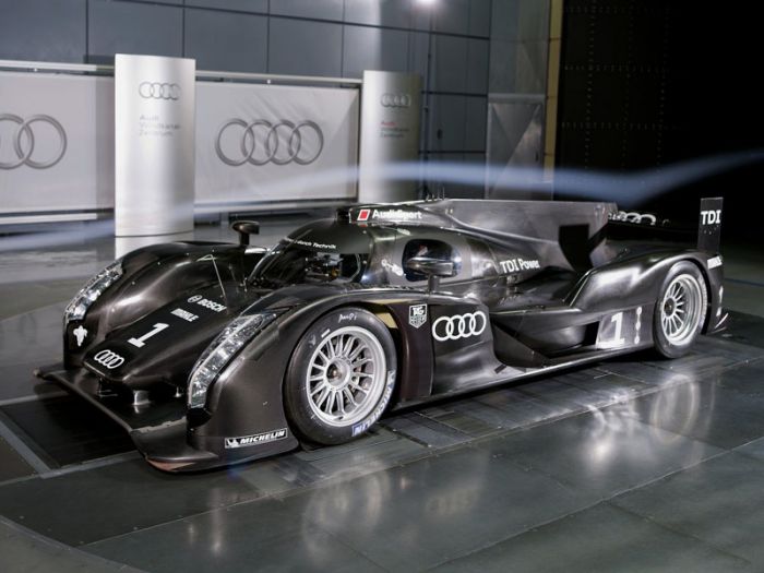 Audi R18