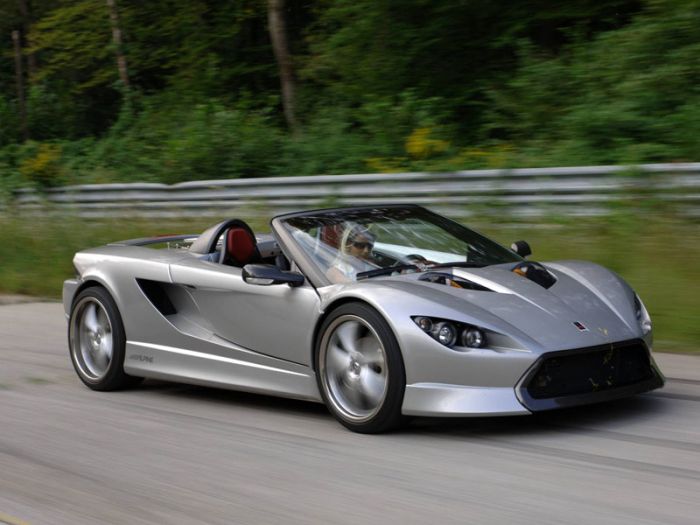 K-1 Attack Roadster