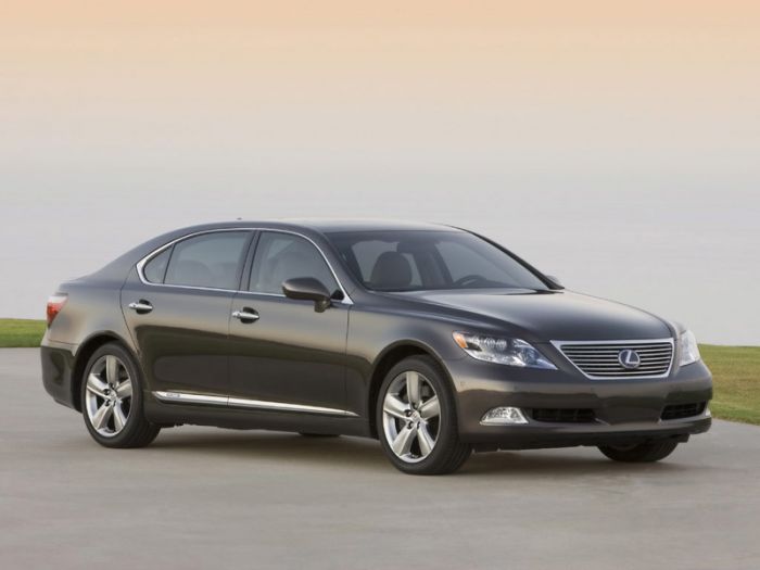 Lexus LS600h