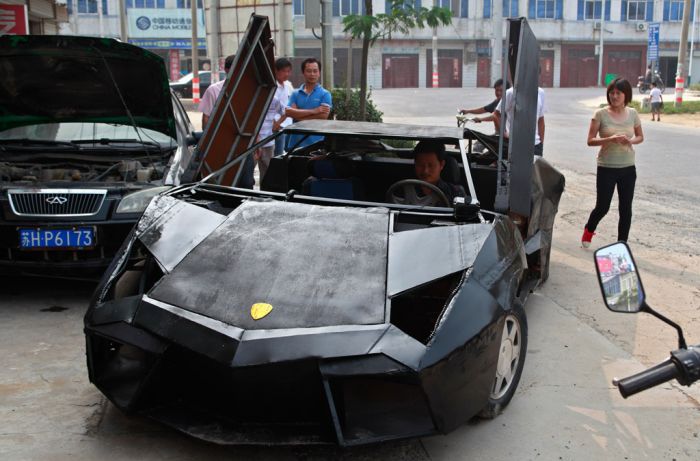 Суперкар Lamborghini Reventon собранный вручную (7 фото)