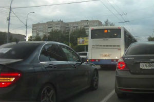 Дал угла на мерседесе