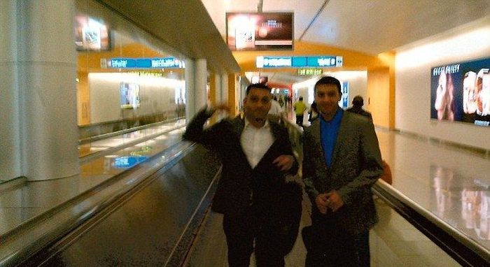 Эти ребята заслуживают звание самых тупых контрабандистов 2012 года