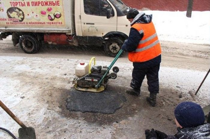 Веселые будни дорожных служб