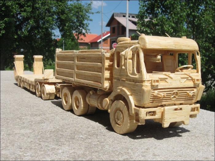 Потрясающие модели автомобилей из спичек