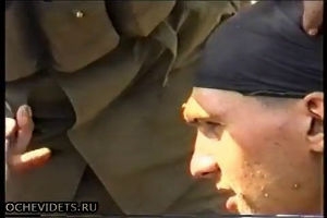 Парню достают пулю из головы