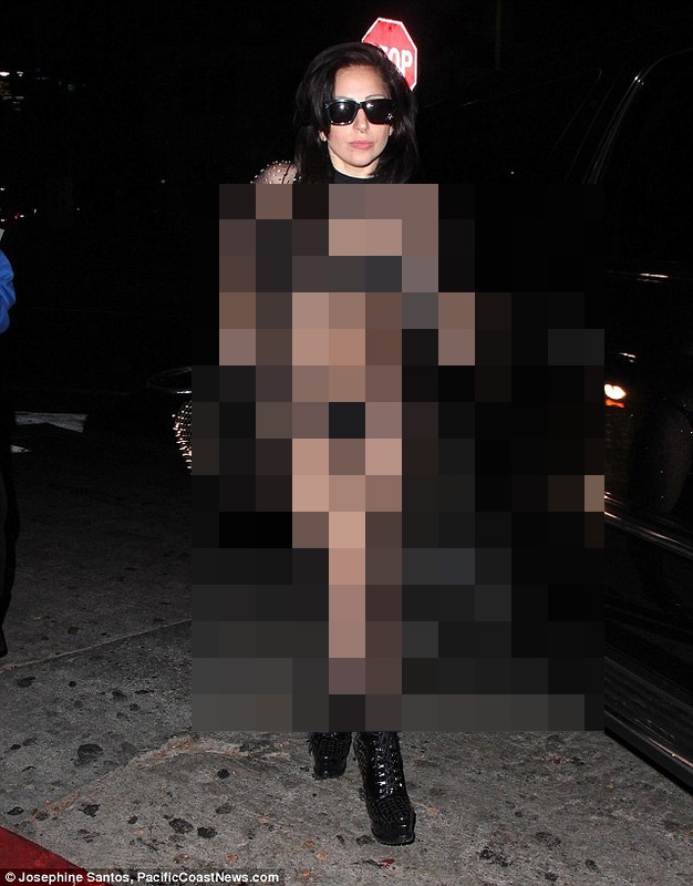 Lady Gaga в новом безбашенном прикиде