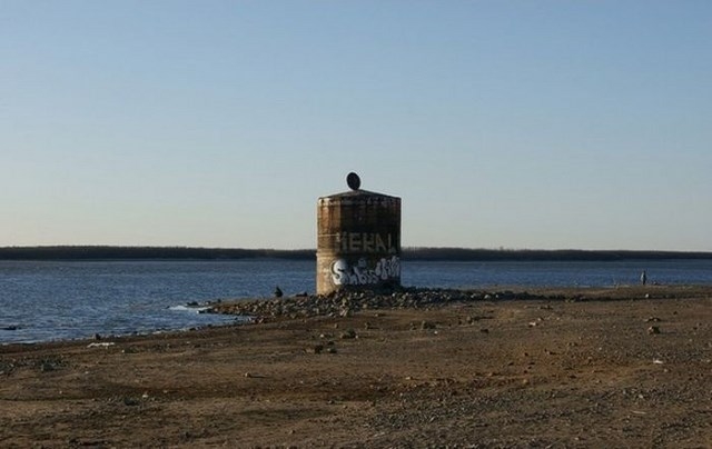 Уровень воды в Амуре в стиле "было - стало"