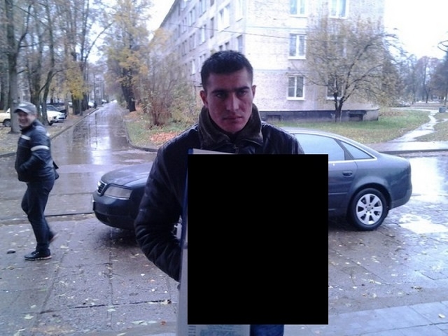 Как иностранец наживается на жалости прохожих