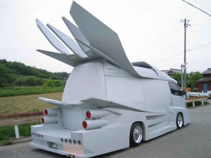 Необычный тюнинг авто