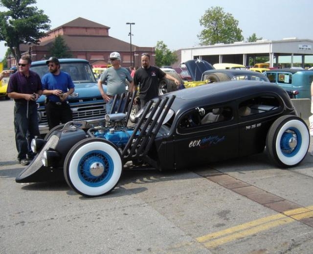 Мощные моторы и заряженные авто