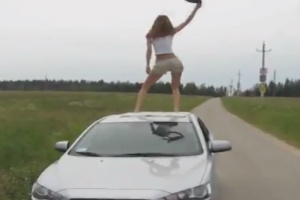 Танцуют все!