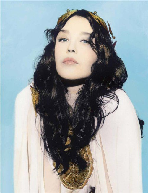Изабель Аджани на обложке L'Officiel Art Paris