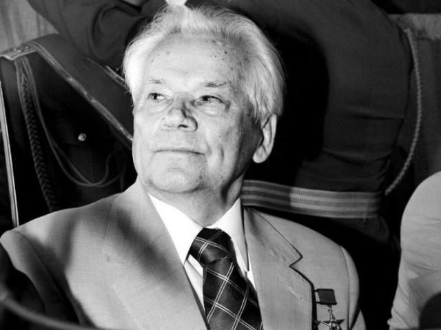 Реакция посетителей соц сетей на смерть Калашникова