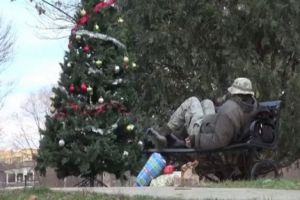Новогоднее поздравление бездомных