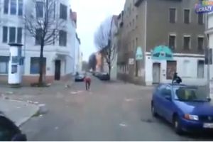 Большая немецкая петарда