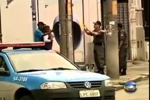 Снайпер спас жизнь девушки