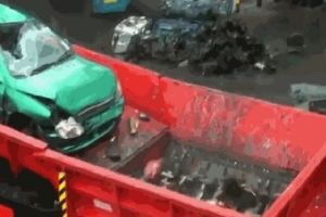 Жестокая утилизация авто
