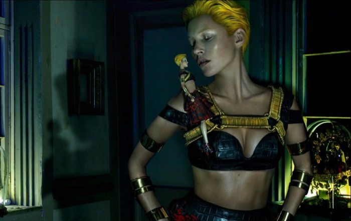 Кейт Мосс (Kate Moss) в рекламной кампании «Alexander McQueen»