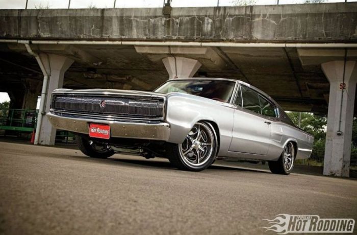 Реставрация Dodge Charger 1966
