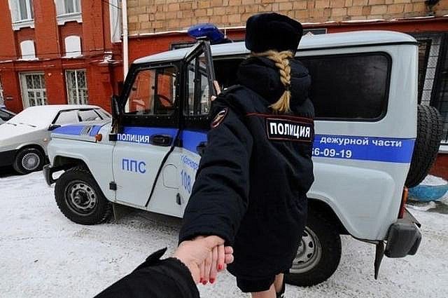 Русская версия прикольного фото-тренда "Иди за мной"