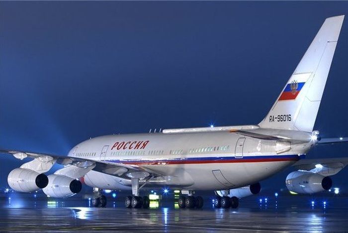 Фотопрогулка по самолету президента РФ