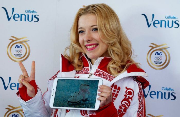 Олимпийская чемпионка Екатерина Боброва решила продать Mercedes