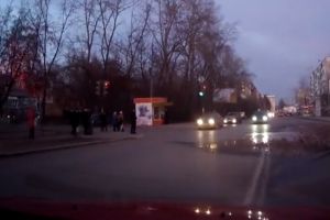 Водитель попал в ДТП с дорогой