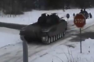 Забыл на танке уступить дорогу