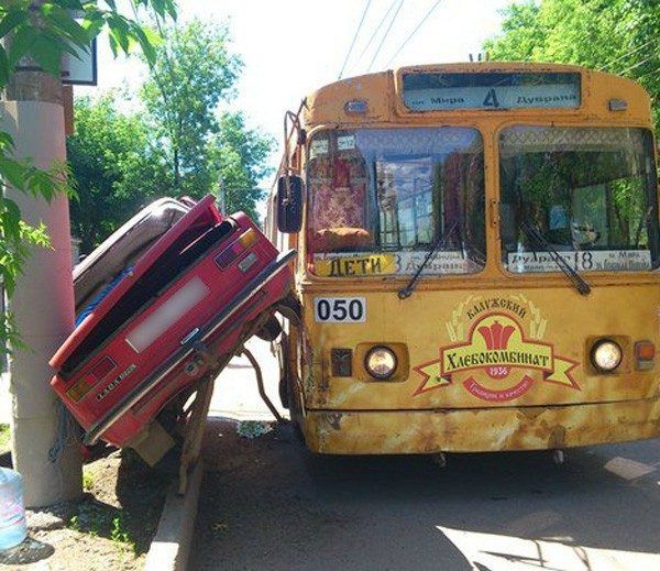 Курьезные аварии