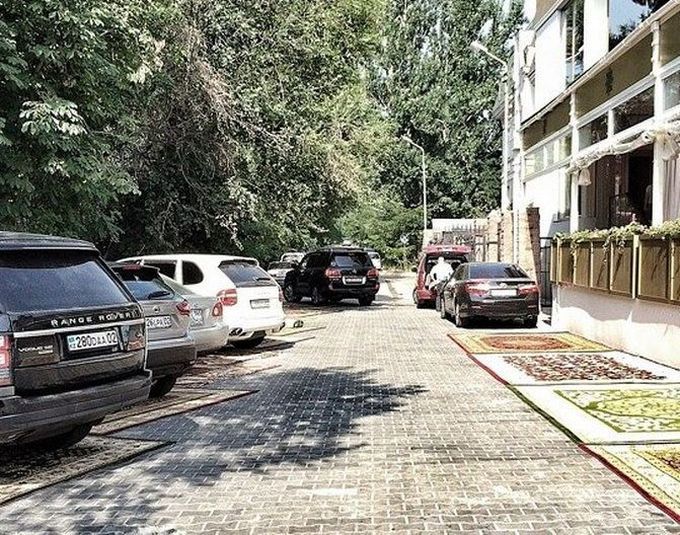 Ковровая парковка