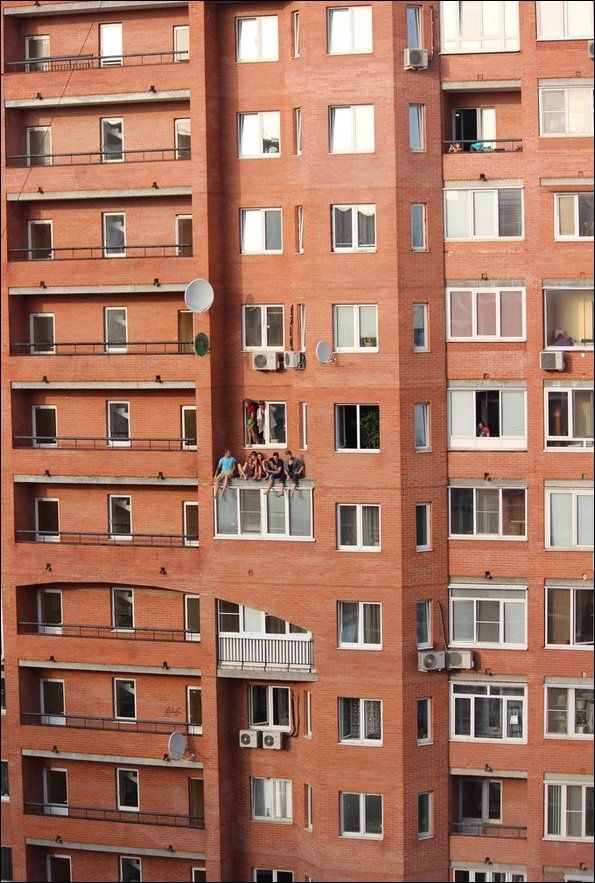 Жуткое развлечение подвыпившей молодежи