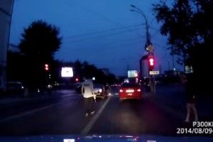 Разборки на дороге с битами и ножами