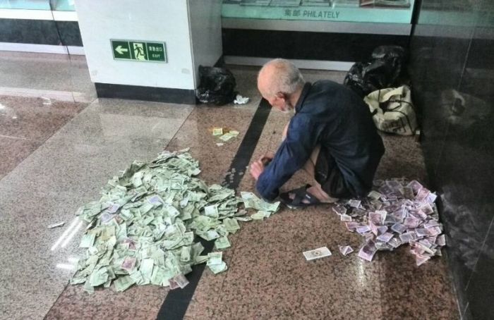Заработок попрошайки в Пекине
