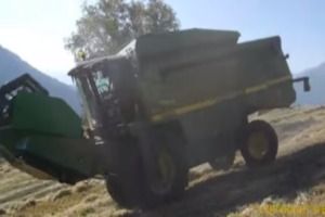 Трюкач на комбайне